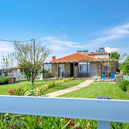 Azzurro Seafront Houses Nea Kallikrateia Экстерьер фото